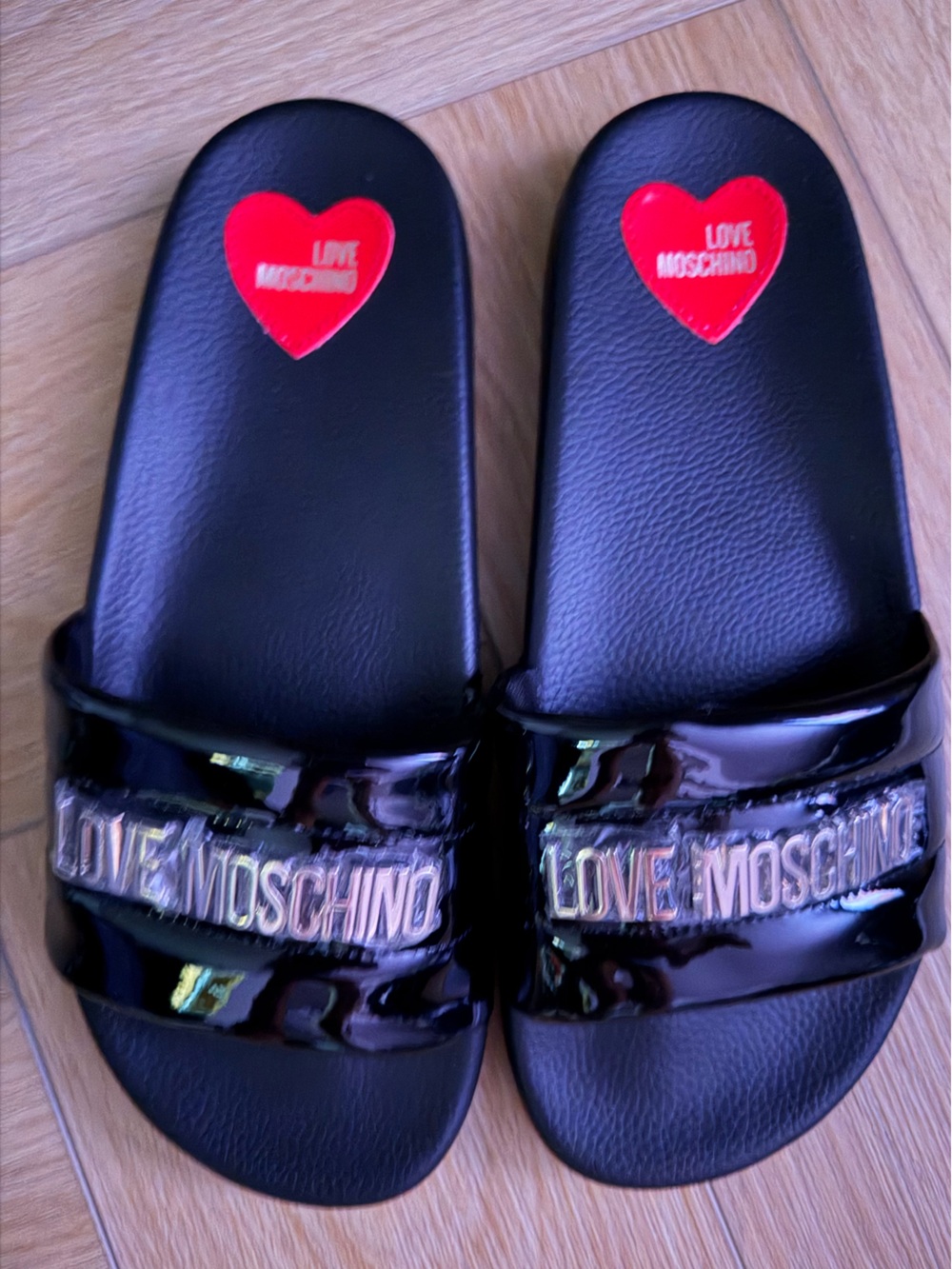 Love Moschino women’s Black Glossy Logo Slide Sandals flops new 7.5 $277